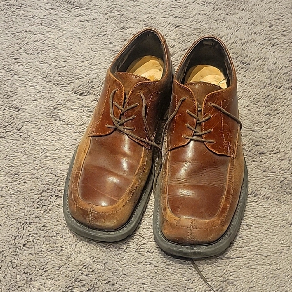 Kenneth Cole reaction size 8 men's dress shoes